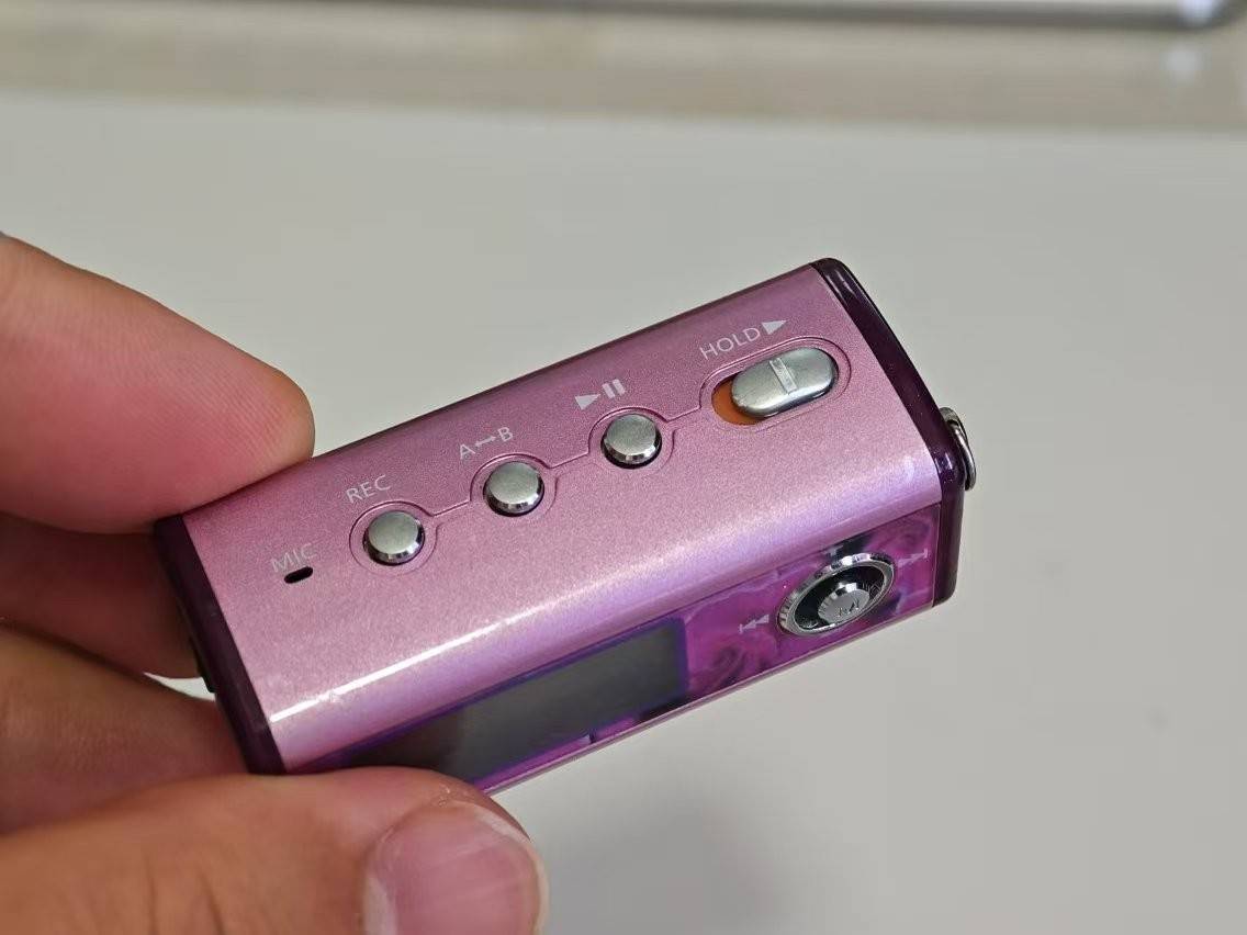 紫光电子MP3 T365，一款被遗忘的随身听，却藏着你不知道的视频播放秘密