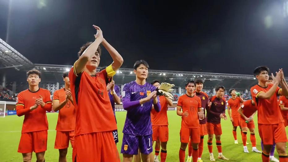 中国男足备战2026年亚洲杯，挑战与机遇并存