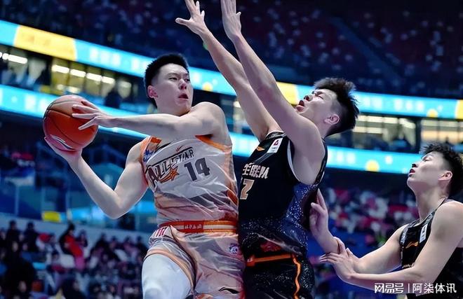 CBA选秀，大学生球员闪耀新星，未来可期
