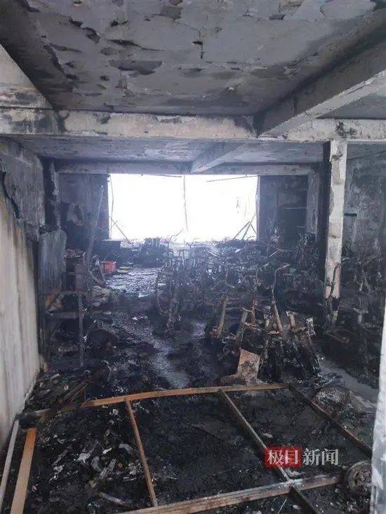6死火灾店主,家人当时在二楼休息 6死火灾店主,家人当时在二楼休息